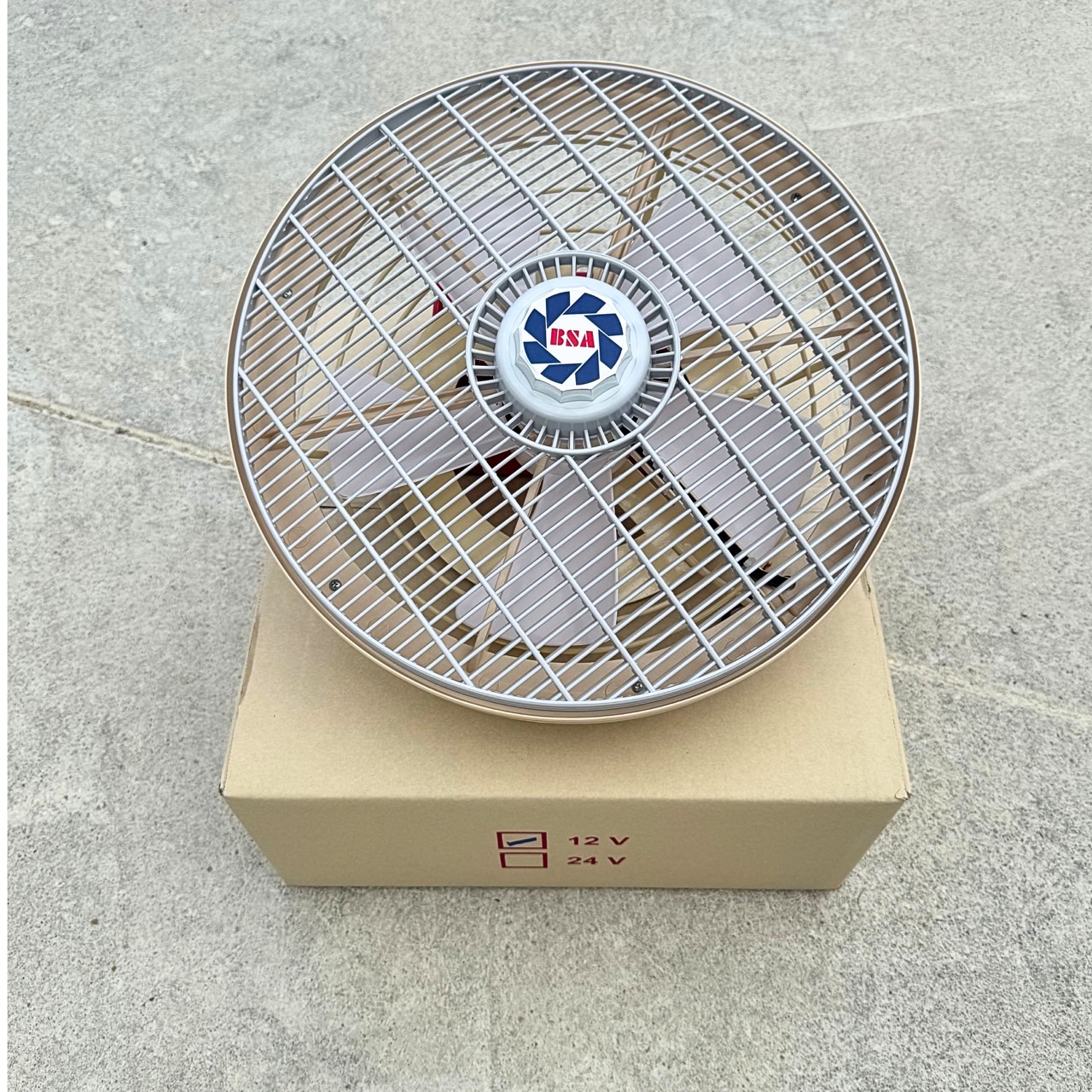 พัดลม 12V - มุมมอง 1
