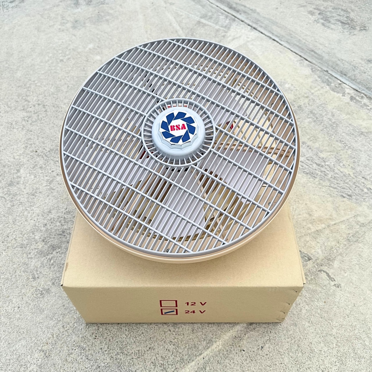 พัดลม 24V - มุมมอง 1